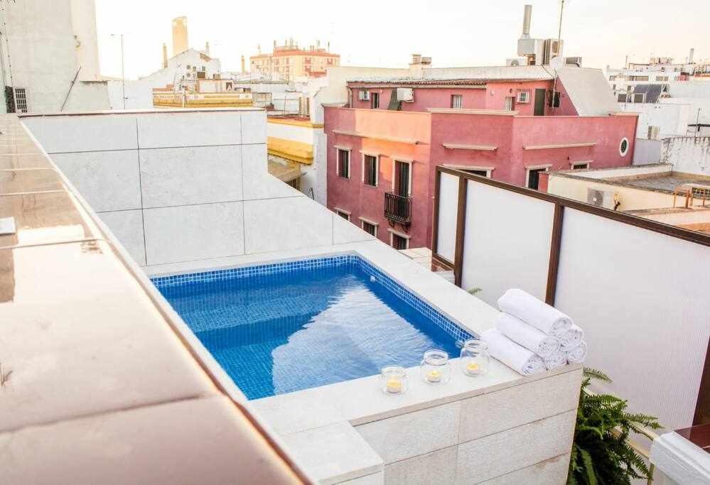 Atico Con Piscina Junto Catedral De Sevilla Εξωτερικό φωτογραφία
